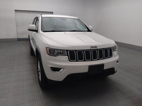 Used 2022 Jeep Grand Cherokee Laredo E AWD/4WD image 14