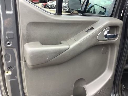 Used 2014 Nissan Frontier PRO-4X w/ Pro-4x Luxury Package AWD/4WD image 15