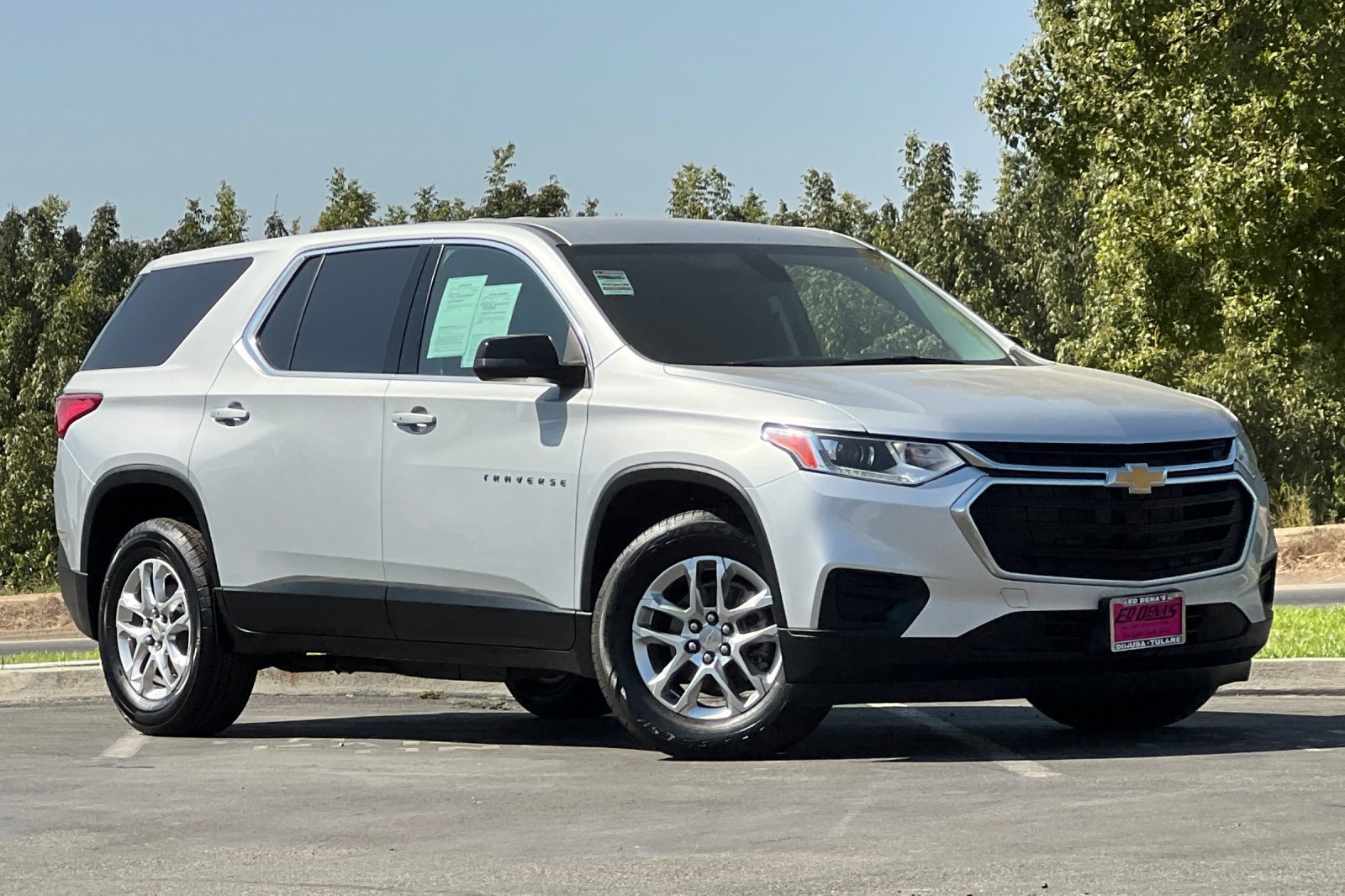 Used 2021 Chevrolet Traverse LS AWD/4WD image 2