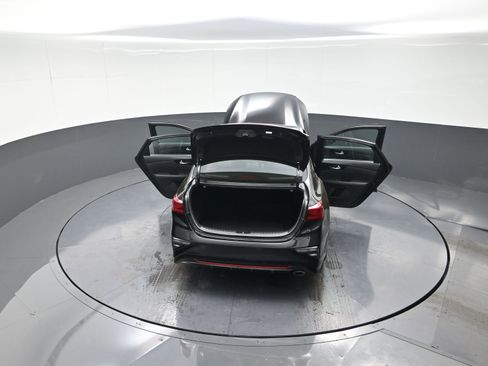 Used 2021 Kia Forte GT-Line image 13