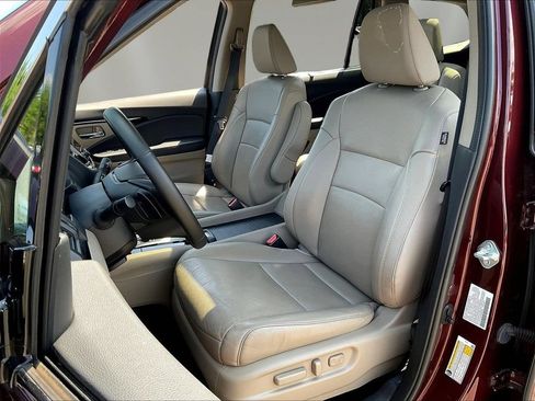 Used 2022 Honda Pilot Elite image 23