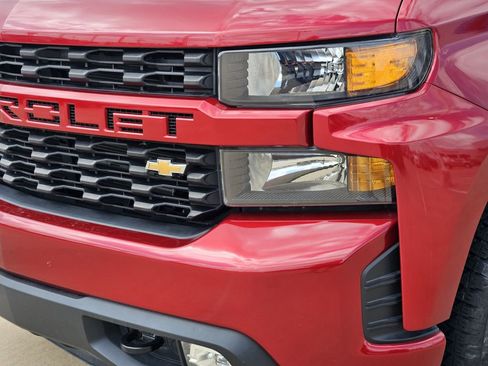 Used 2022 Chevrolet Silverado 1500 Custom w/ Safety Confidence Package AWD/4WD image 13