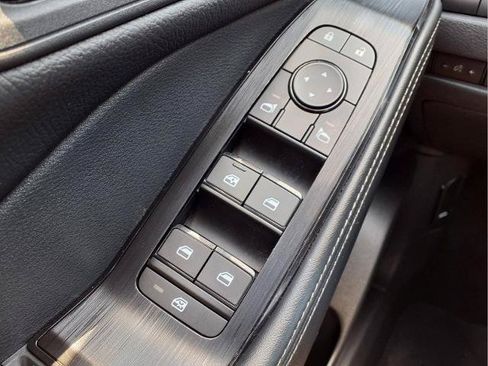 Certified 2023 Nissan Rogue SV FWD image 22