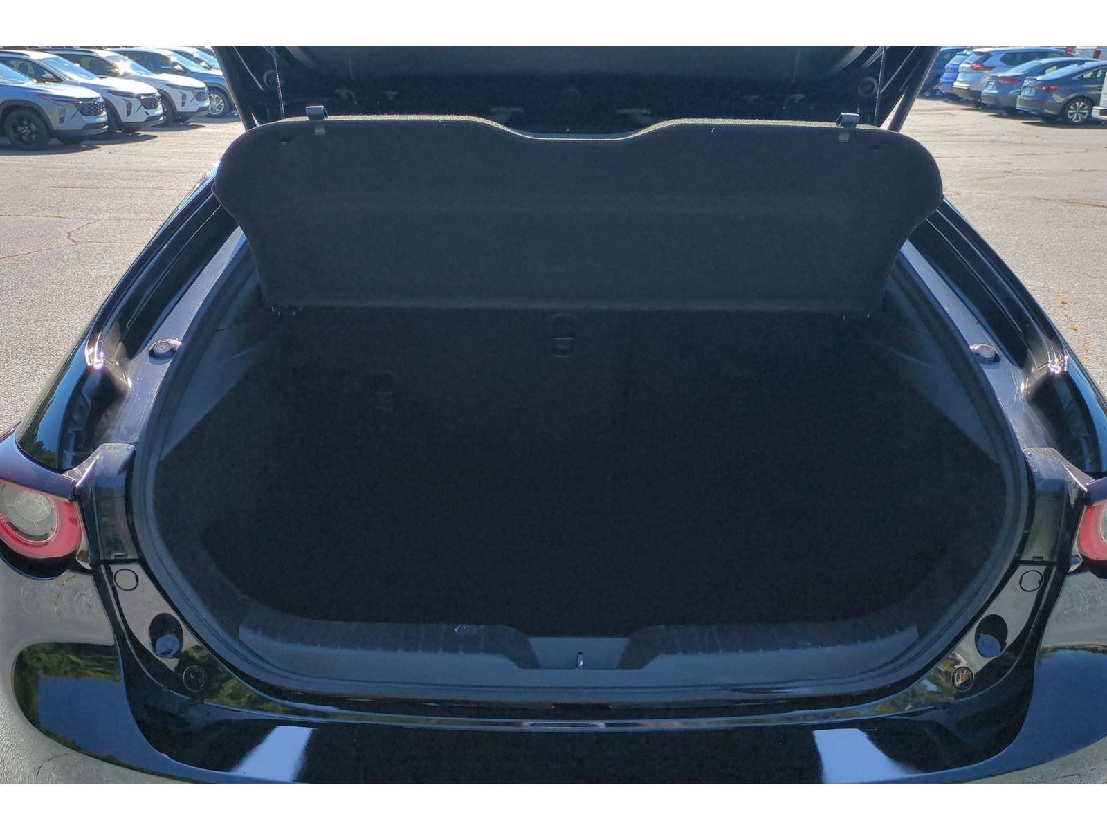 Used 2024 MAZDA MAZDA3 s FWD image 27
