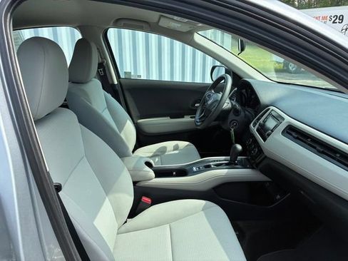 Used 2021 Honda HR-V LX image 17