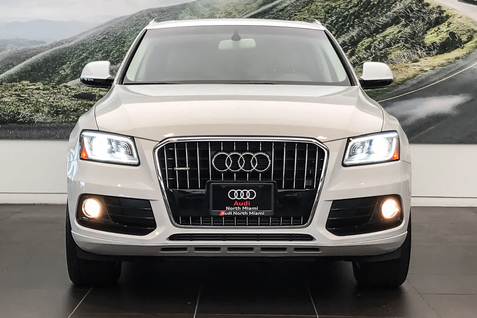 Used 2016 Audi Q5 2.0T Premium AWD/4WD image 2