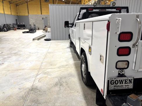 Used 2015 Ford F350 XL w/ Power Equipment Group image 9