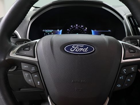 Used 2023 Ford Edge Titanium w/ Class II Trailer Tow Package AWD/4WD image 13