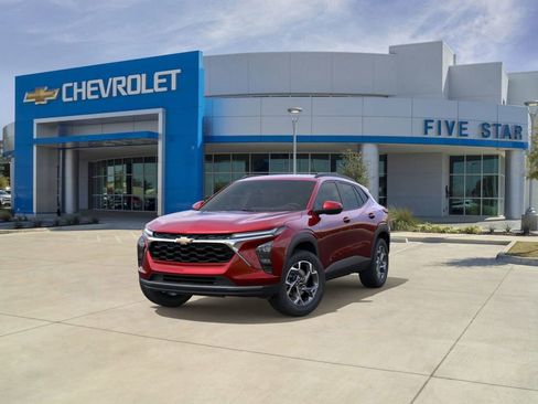 New 2026 Chevrolet Trax LT w/ Driver Confidence Package image 8