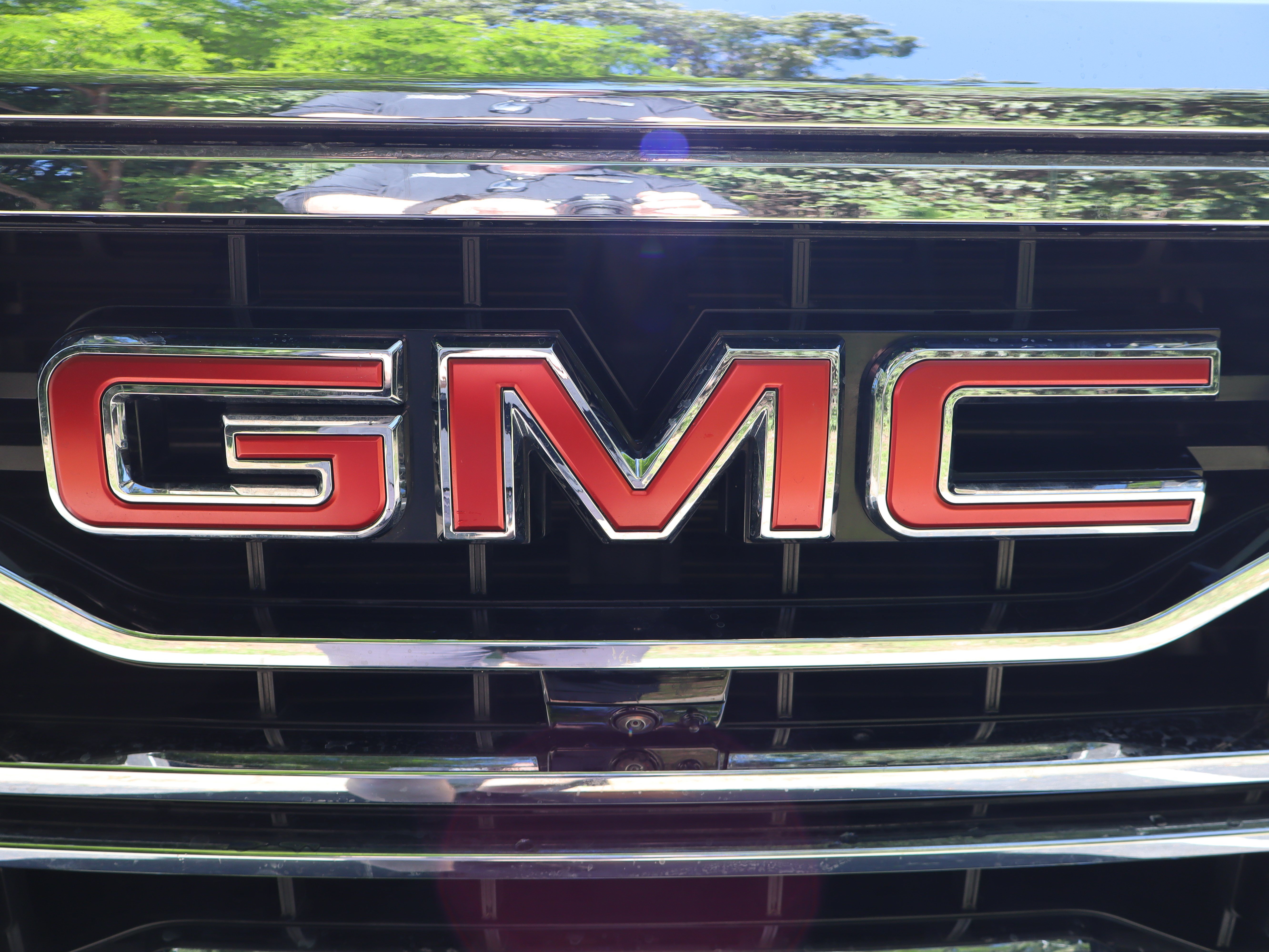Used 2022 GMC Sierra 1500 SLT w/ SLT Premium Plus Package RWD image 46