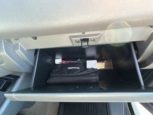 Used 2014 Nissan NV 3500 SL w/ Technology Package RWD image 24