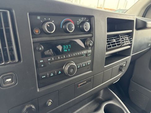 Used 2008 Chevrolet Express 1500 AWD Passenger w/ LT Preferred Equipment Group image 39