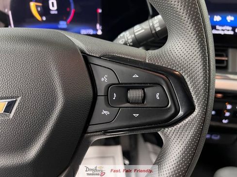 Used 2025 Chevrolet Trax LT image 49