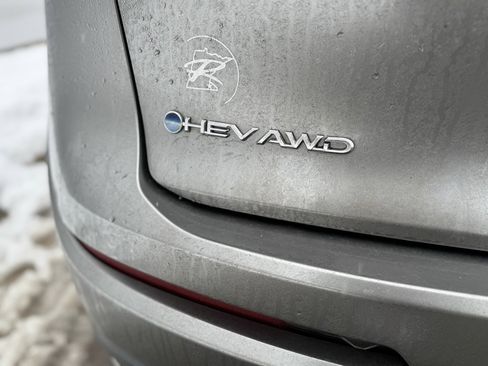 Used 2024 Toyota Crown XLE image 41