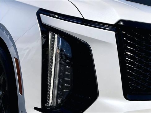 Used 2025 Cadillac Escalade Sport Platinum image 31