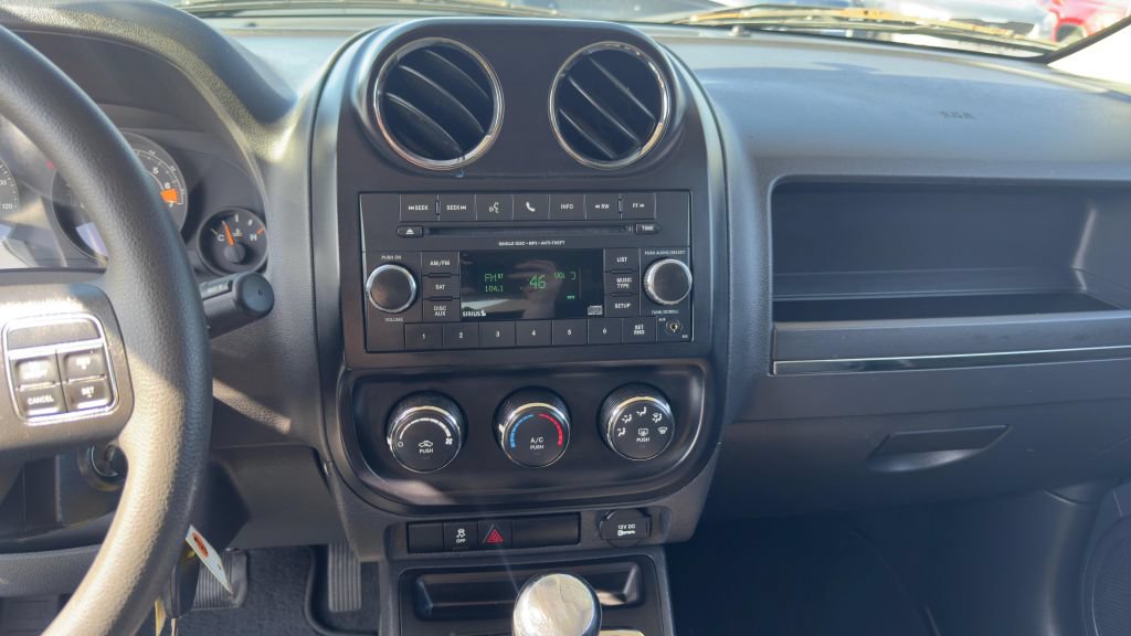 Used 2017 Jeep Patriot Sport w/ Power Value Group FWD image 24