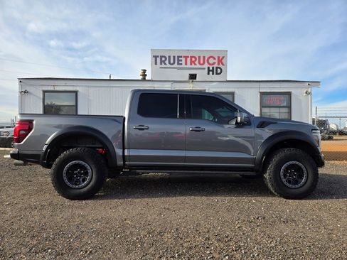 Used 2024 Ford F150 Raptor image 5