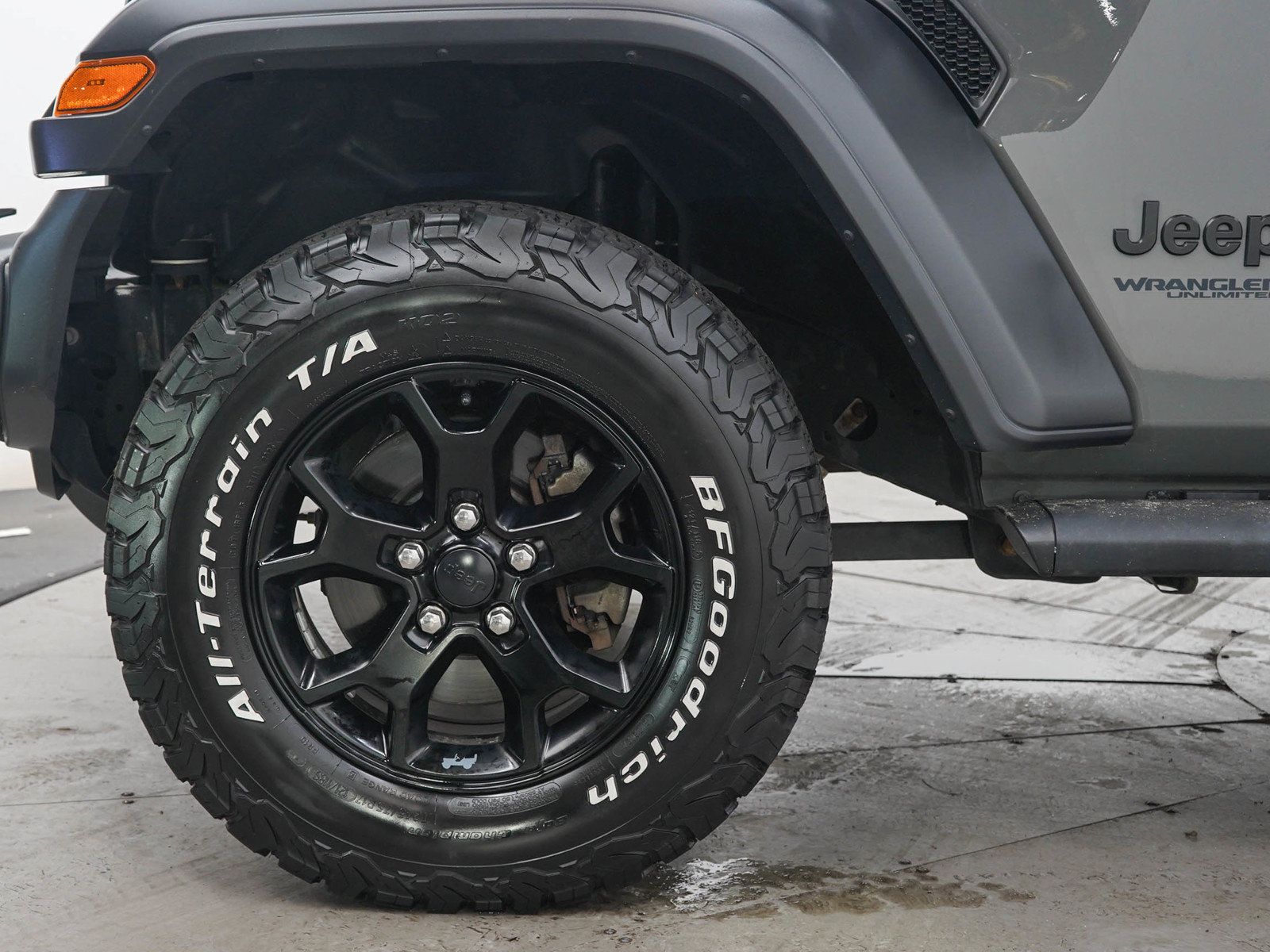 Used 2020 Jeep Wrangler Unlimited Sport AWD/4WD image 26