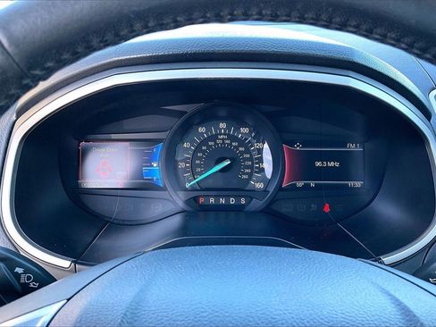 Certified 2017 Ford Edge SEL w/ Equipment Group 201A image 18