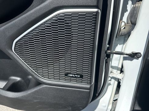 Used 2022 Jeep Grand Cherokee Limited 4xe image 24