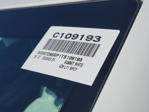 Used 2026 Chevrolet Equinox EV LT FWD image 29