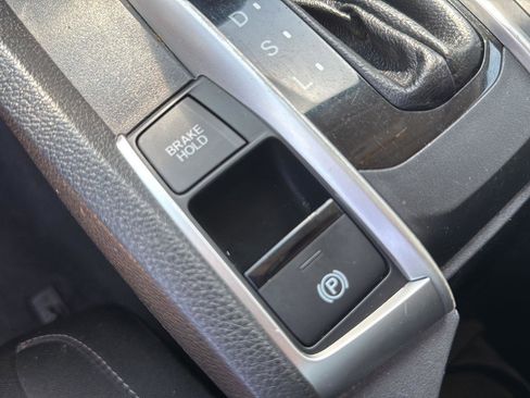 Used 2019 Honda Civic LX image 27