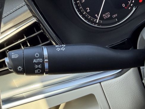 Certified 2024 Cadillac XT5 Premium Luxury image 29