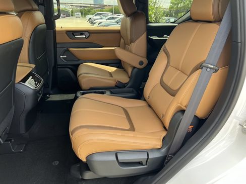 New 2026 Nissan Armada SL w/ Captain's Chari Seat Package AWD/4WD image 15