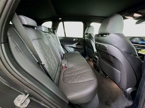 New 2026 BMW X5 xDrive40i w/ M Sport Package image 30