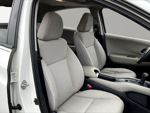 Used 2017 Honda HR-V EX image 28