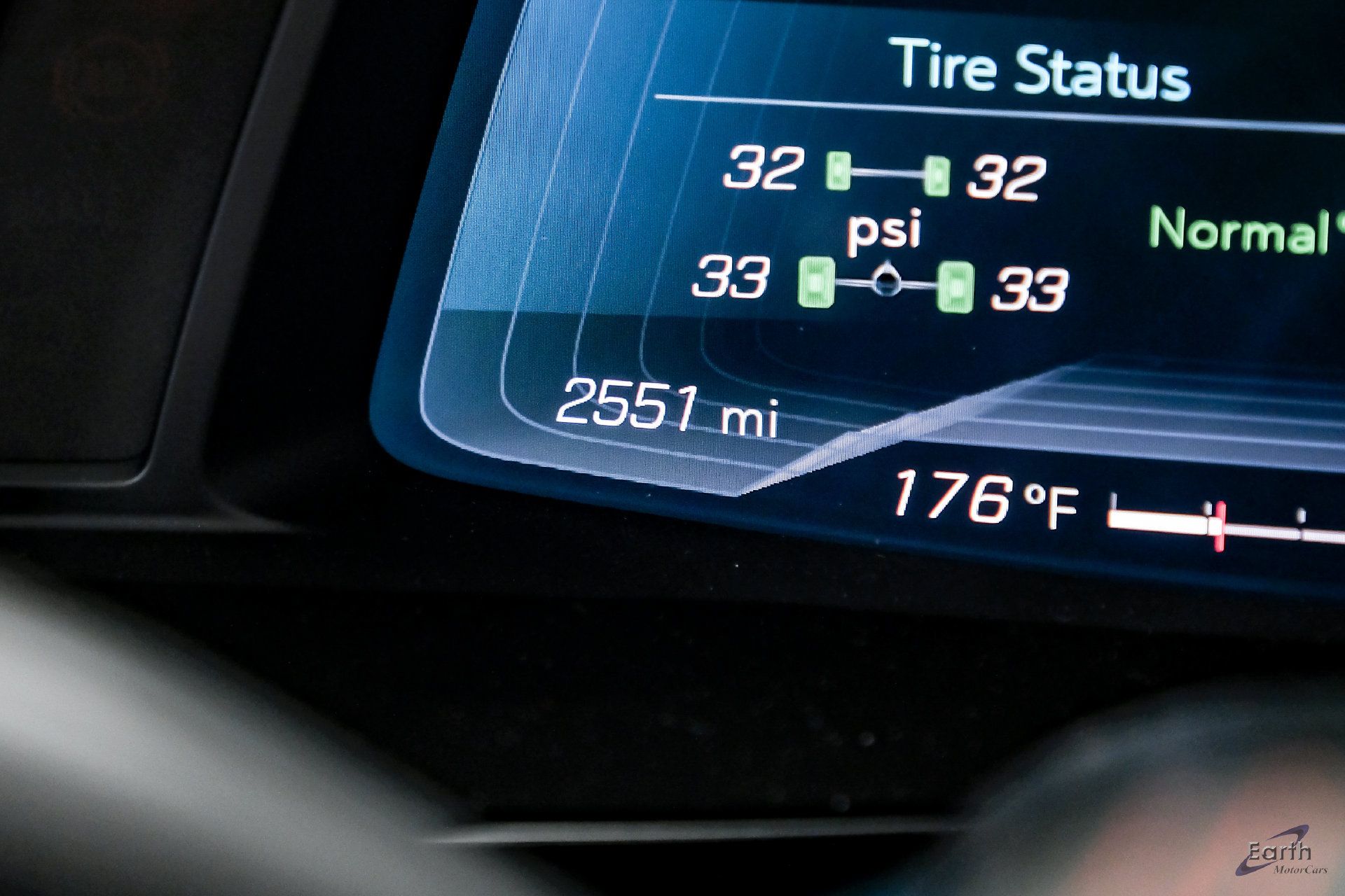 Used 2024 Chevrolet Corvette Stingray Premium Conv w/ Z51 Performance Package RWD image 83