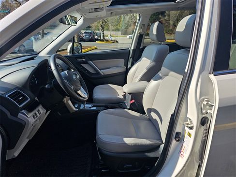 Used 2017 Subaru Forester 2.5i Limited w/ Popular Package #2 image 21