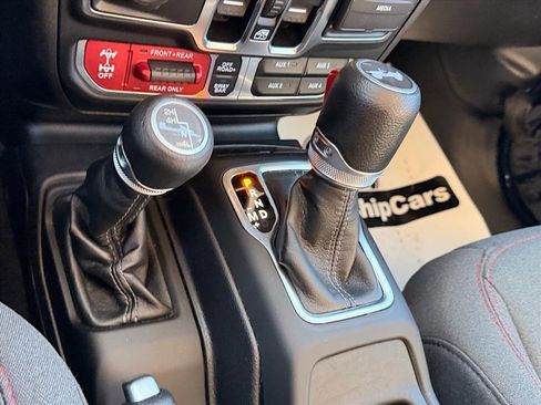 Used 2024 Jeep Wrangler Unlimited Rubicon image 22