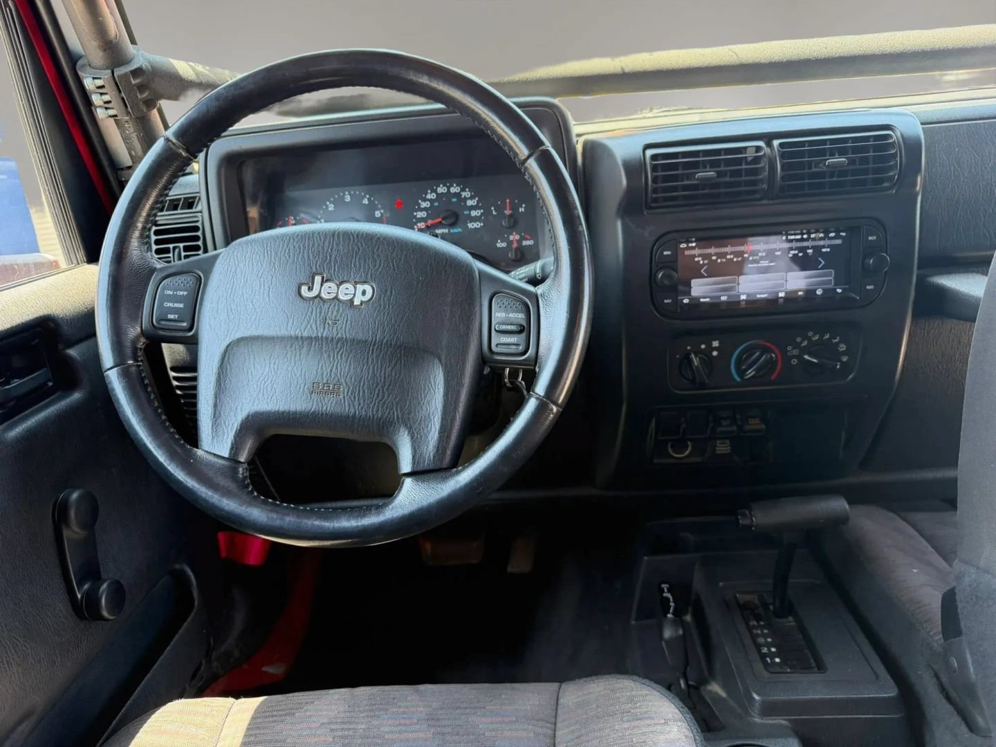 Used 2005 Jeep Wrangler Unlimited Rubicon AWD/4WD image 17