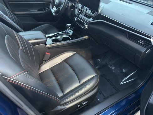 Used 2024 Nissan Altima 2.5 SR w/ SR Premium Package image 20