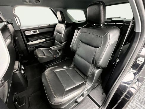 Used 2022 Ford Explorer Limited w/ Equipment Group 301A image 26