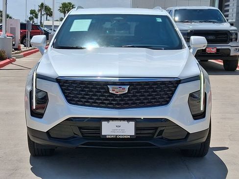 Used 2025 Cadillac XT4 Premium Luxury w/ LPO, Floor Liner Package FWD image 2