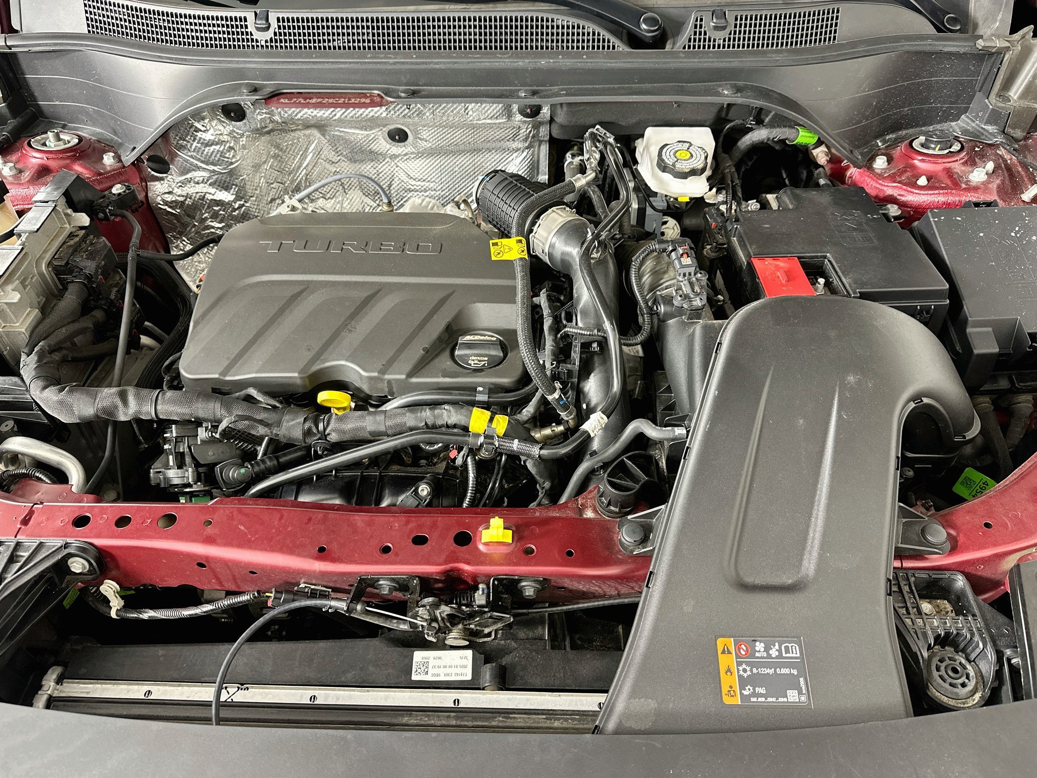 Used 2025 Chevrolet Trax LT FWD image 31