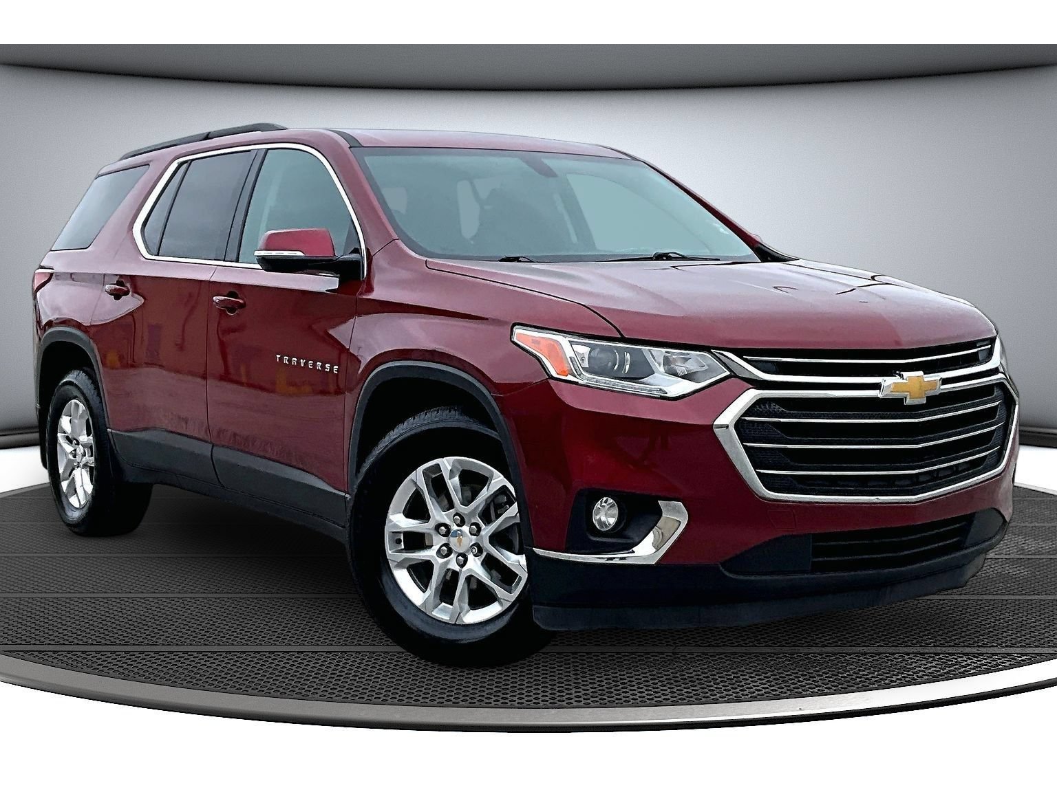 Used 2019 Chevrolet Traverse LT AWD/4WD image 2