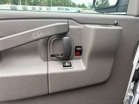 Used 2025 GMC Savana 2500 w/ Driver Convenience Package RWD image 25