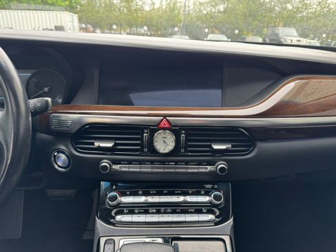 Used 2018 Genesis G90 5.0 Ultimate RWD image 38