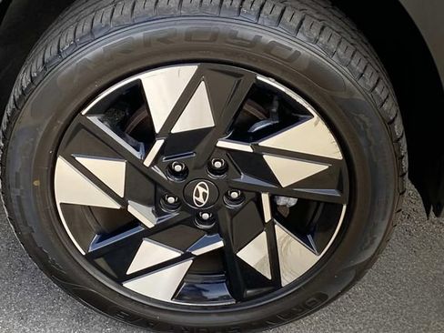 Used 2025 Hyundai Kona SEL AWD/4WD image 29