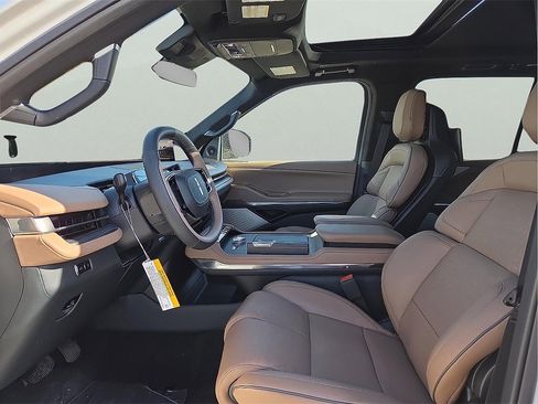 New 2025 Lincoln Navigator Black Label image 12