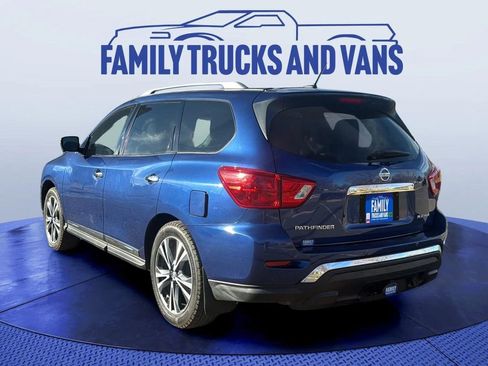 Used 2018 Nissan Pathfinder Platinum w/ Cargo Package image 4