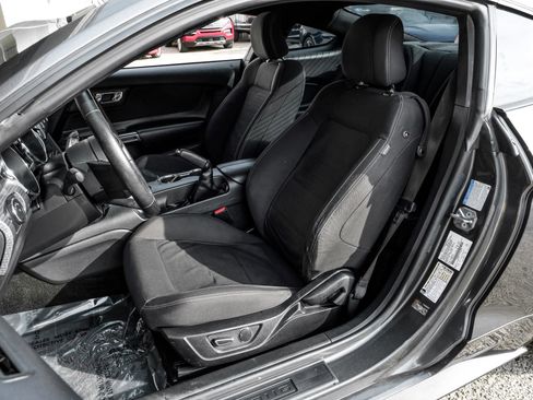 Used 2017 Ford Mustang GT w/ GT Performance Package image 27