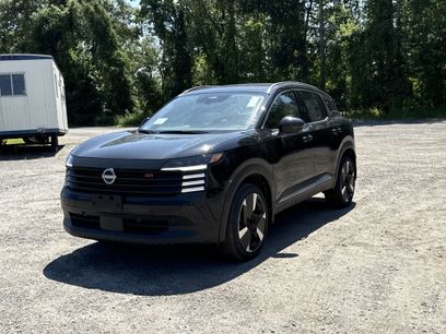 New 2025 Nissan Kicks SR