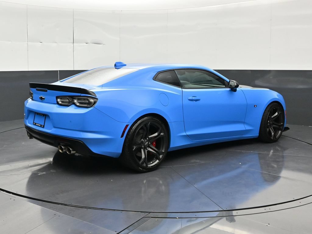 Used 2023 Chevrolet Camaro SS RWD image 5