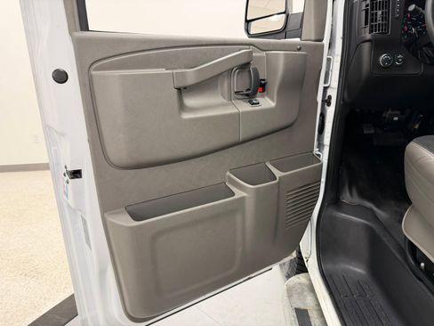 Used 2023 Chevrolet Express 2500 Work Van w/ Driver Convenience Package image 19