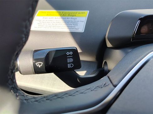 New 2025 Volvo EX30 Plus w/ Climate Package image 16