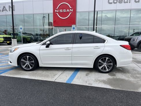 Used 2016 Subaru Legacy 2.5i Limited image 2